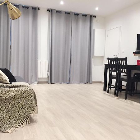 New Apartment In The Heart Of Le Marais Paris Exterior photo