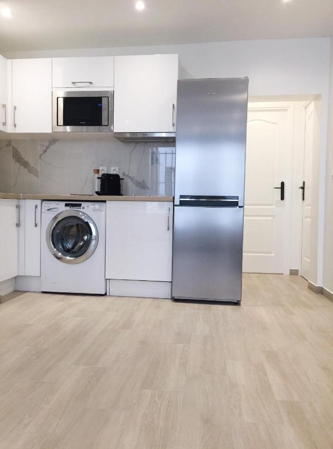 New Apartment In The Heart Of Le Marais Paris Exterior photo